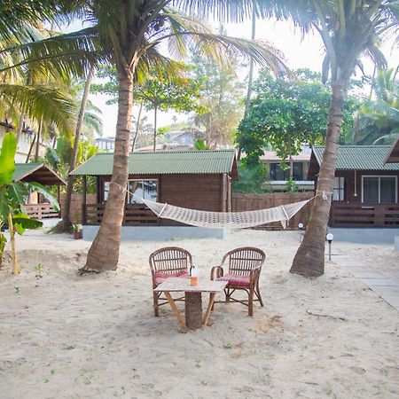 Silent Beach Resort Mandrem Exterior foto